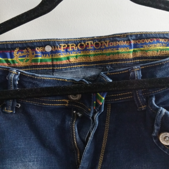 Proton Jeans - Picture 3 of 3